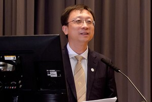 Professor Yi MA, the Director of the School of Computing and Data Science